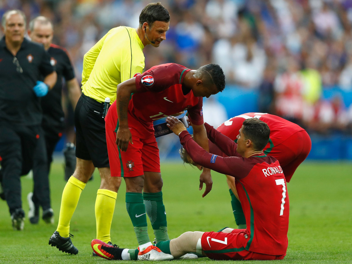 nani-ronaldo-armband-euro-2016.jpg